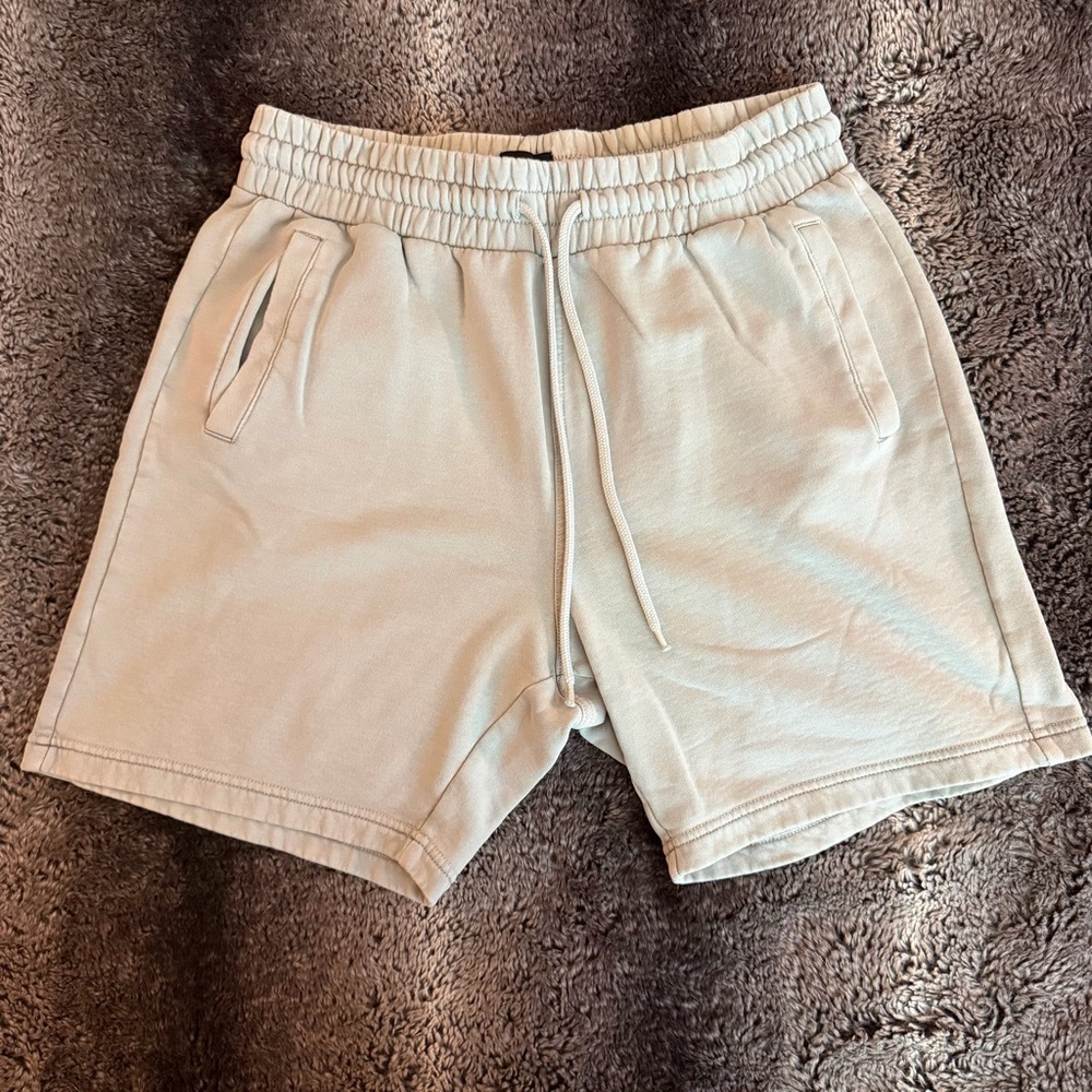 H&M Men's Drawstring Athletic Shorts in Light Beige